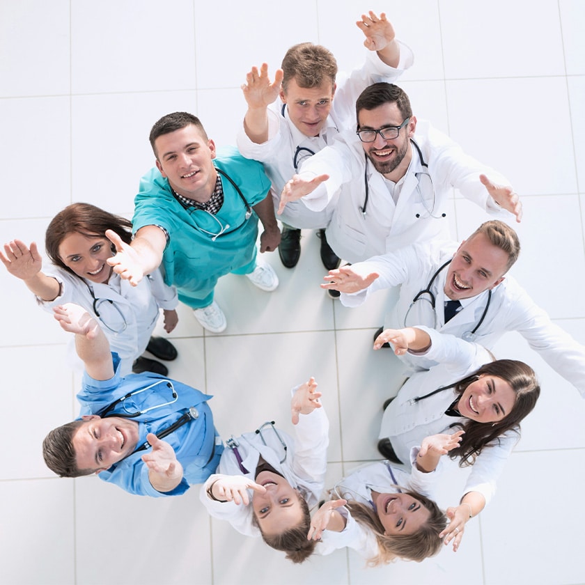 on recrute recrutement vétérinaire débutant confirmé et clinicat clinique vétérinaire dans le gard